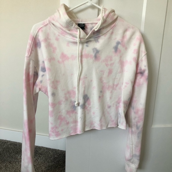 Wild Fable crop sweater